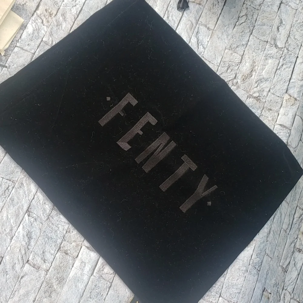 Fenty DUST BAG 14X17 inches